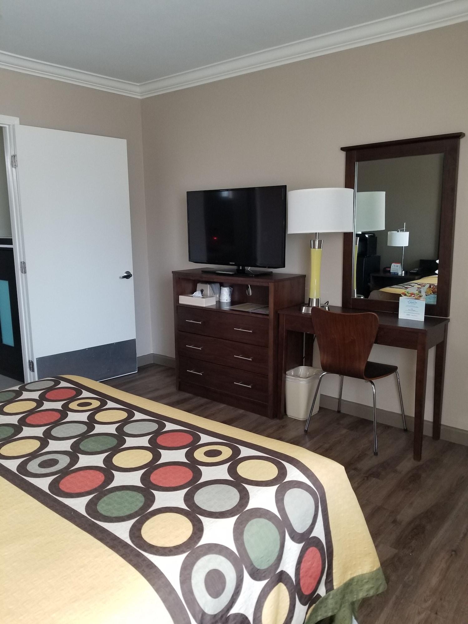 Hotel Super 8 By Wyndham Angeles-culver Area Los Angeles