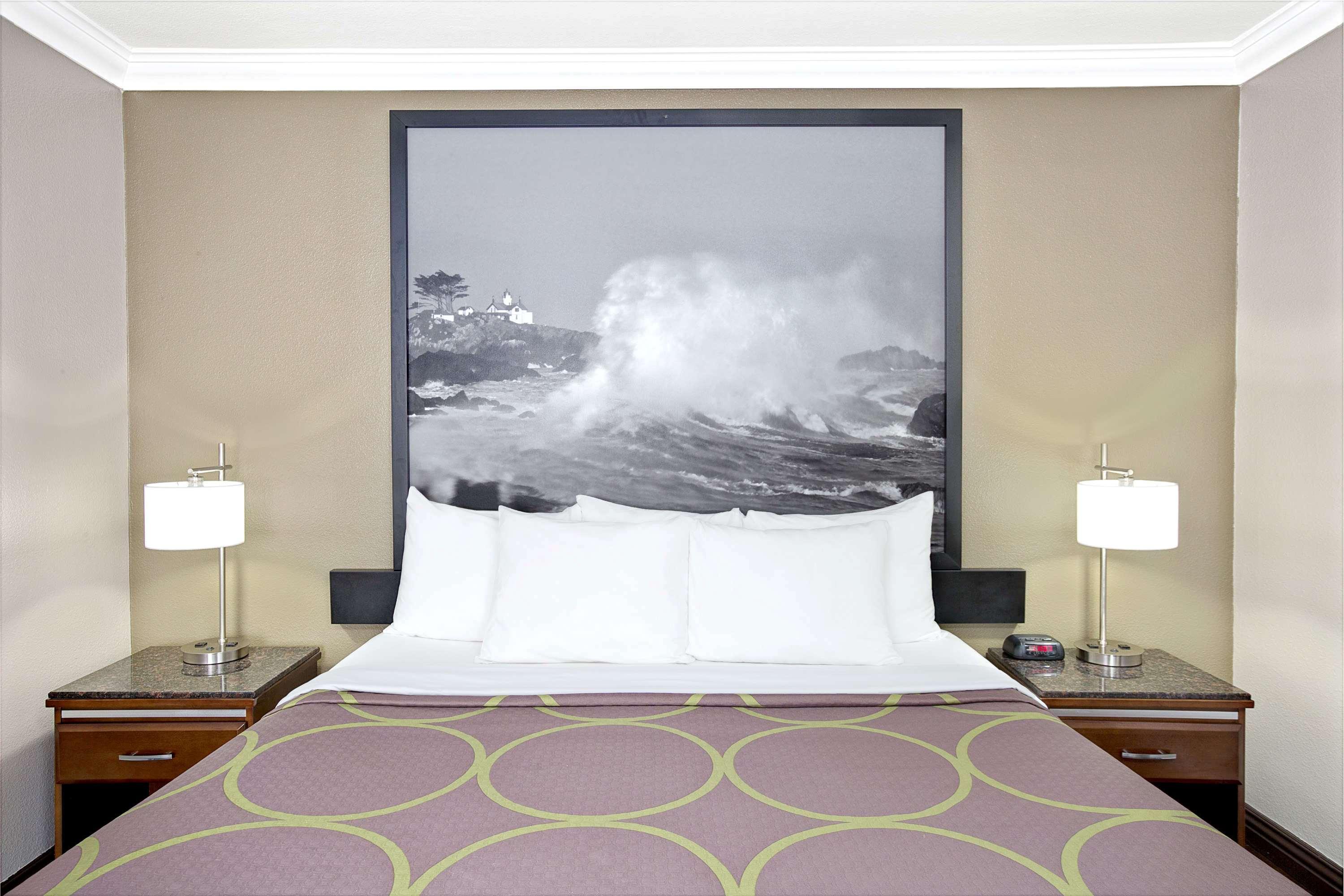 Super 8 By Wyndham Angeles-culver Area 2* Los Angeles
