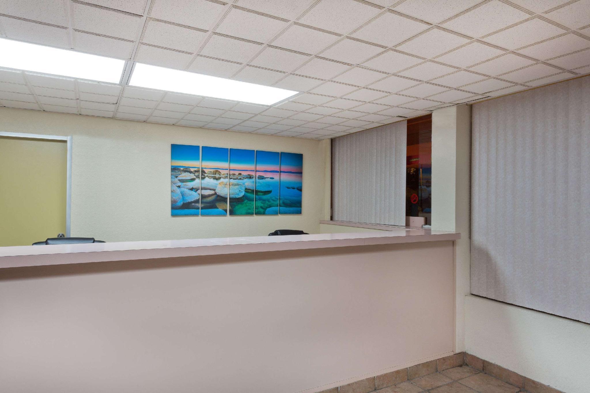 Super 8 By Wyndham Angeles-culver Area 2* Los Angeles