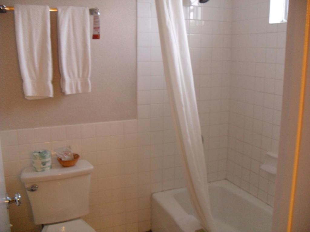 Super 8 By Wyndham Angeles-culver Area Hotel Los Angeles