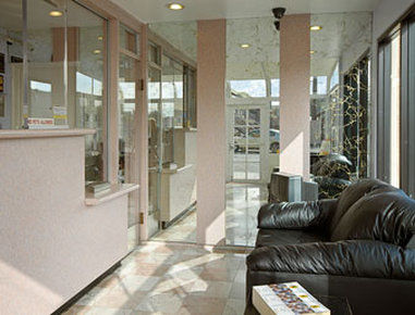 Super 8 By Wyndham Angeles-culver Area Hotel